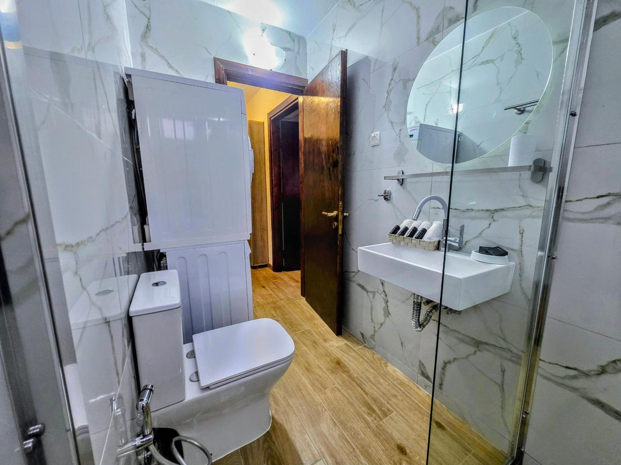 The Elysian At Nicopolis Jacuzzi Apartment Nikopolis Luaran gambar