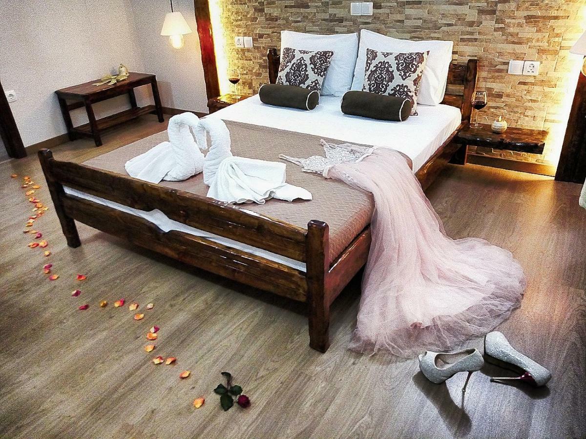 The Elysian At Nicopolis Jacuzzi Apartment Nikopolis Luaran gambar